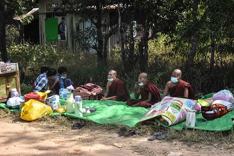 ပုသိမ်က သာသနာ့ဓမ္မဂုဏ်ရည်ဘုန်ကြီးကျောင်း ချိပ်ပိတ်ခံရ၊ သံဃာများ သီတင်းသုံးခွင့်တောင်းဆို