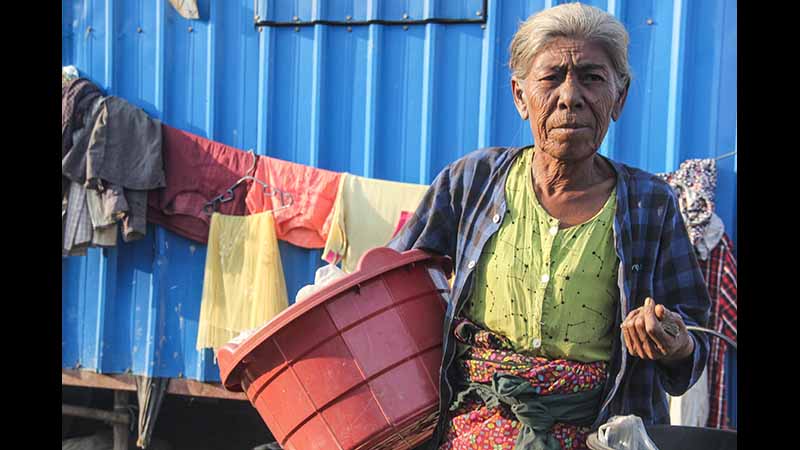 ပုဏ္ဏားကျွန်းမြို့ စက်မှုဇုန်ကွင်း စစ်ဘေးရှောင်စခန်း အကူအညီလိုအပ်နေ (ဓာတ်ပုံ)