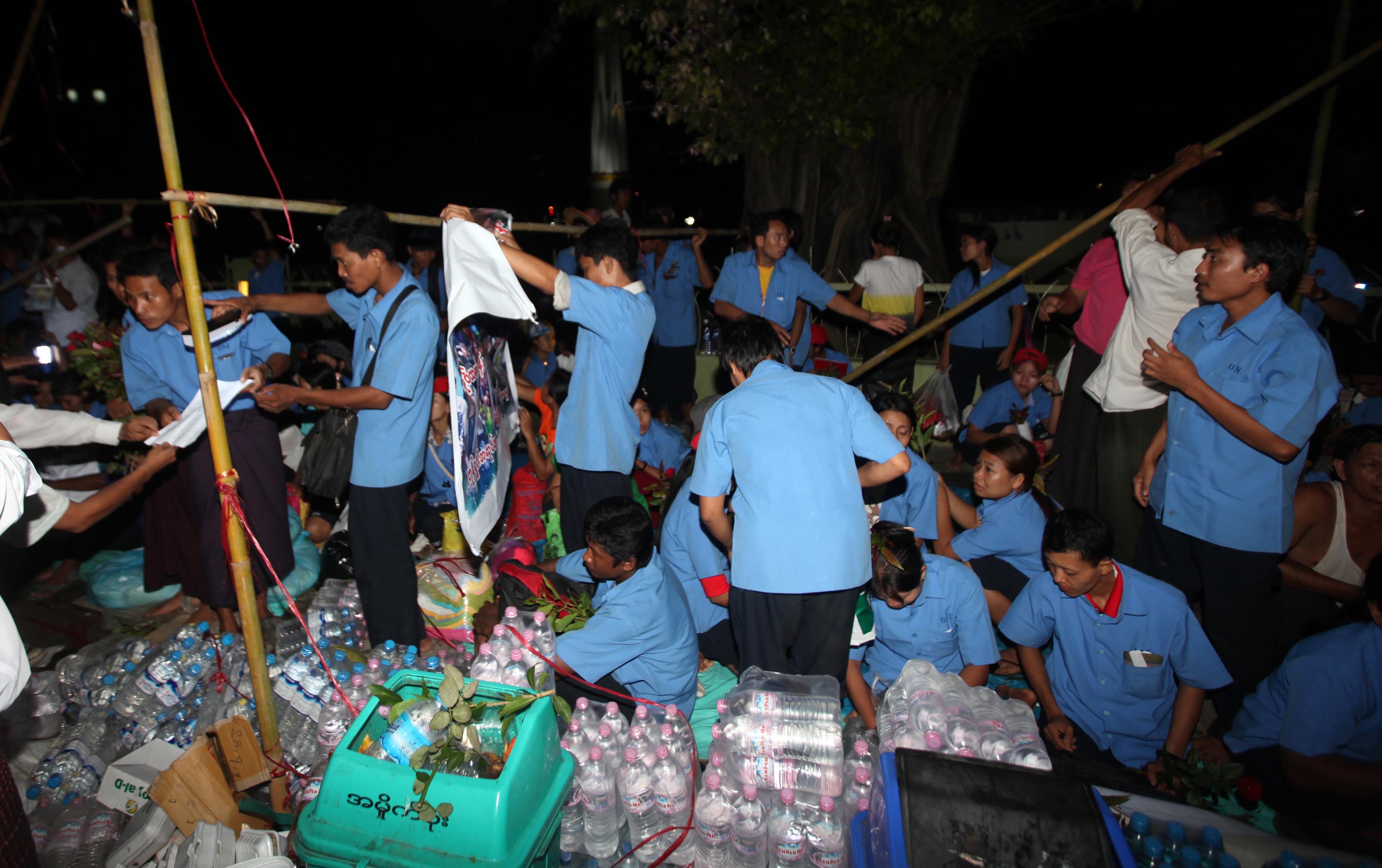 ဟုန္႐ွင္း သပိတ္စခန္း ပိတ္သိမ္း (သတင္းဓာတ္ပုံ)