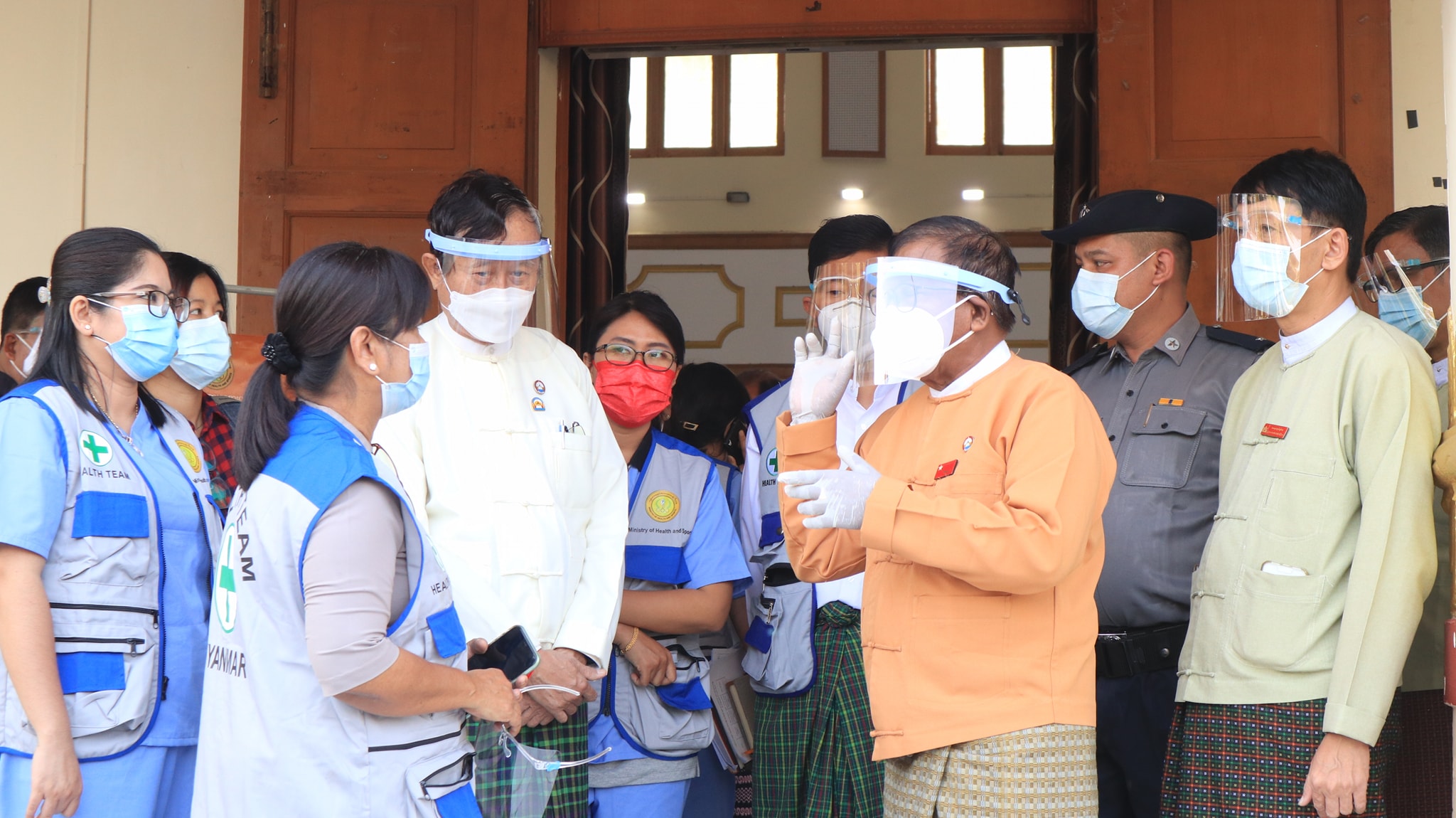 ကာကွယ်ဆေးထိုးပြီးပါက စီးပွားရေး ပြန်လည်ဦးမော့လာအောင် လုပ်မည်ဟု ဒေါက်တာဇော်မြင့်မောင် ပြော