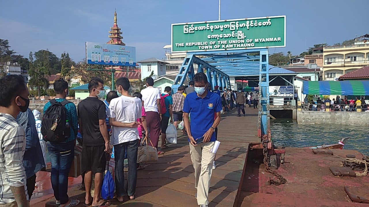ထိုင်းအချုပ်လွတ် မြန်မာလုပ်သား ၁၆၀ ကျော် ကော့သောင်းတွင် ကွာရန်တင်းဝင်