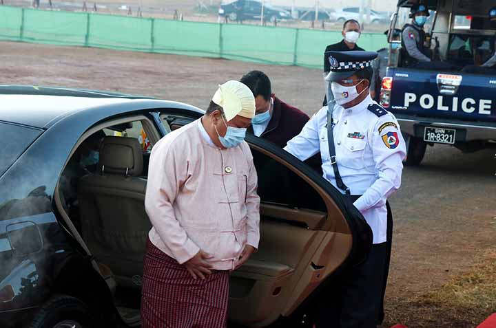 ရှမ်းပြည်နယ် ဝန်ကြီးချုပ် ဒေါက်တာလင်းထွဋ် နေအိမ်ပြန်လည်ရောက်ရှိ