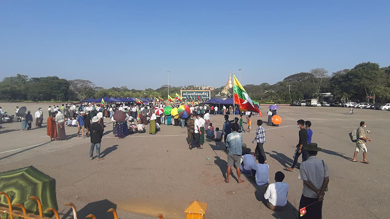 ပြည်သူ့ရင်ပြင်တွင် တပ်မတော် ထောက်ခံပွဲ ကျင်းပရန်ပြင်ဆင်နေ (ဓာတ်ပုံ)