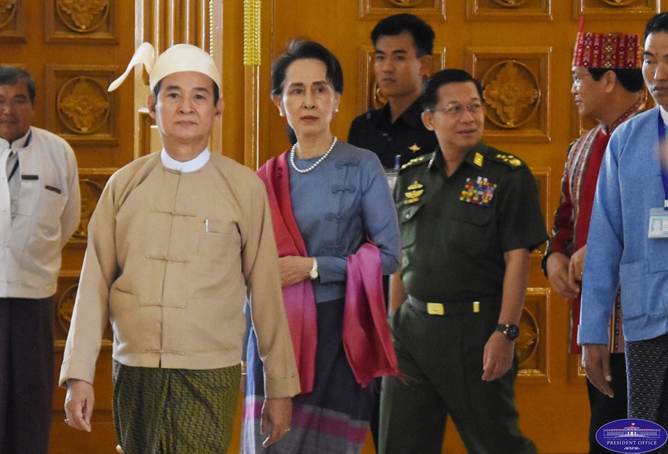 သမ္မတဦးဝင်းမြင့်နှင့် နိုင်ငံတော်အတိုင်ပင်ခံပုဂ္ဂိလ် ဒေါ်အောင်ဆန်းစုကြည်တို့ကို အမှုဖွင့် ရမန်ယူ