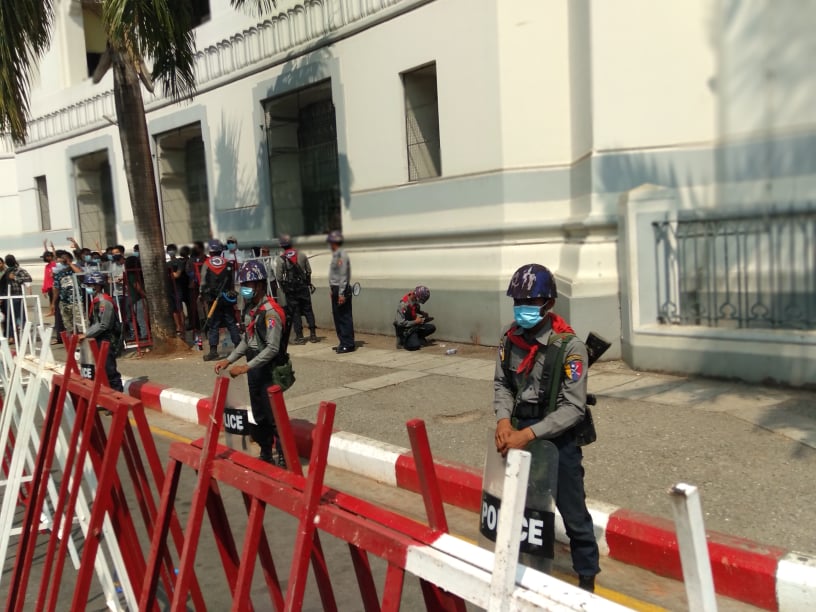 ယနေ့နံနက် ရန်ကုန် မြို့တော်ခန်းမရှေ့ မြင်ကွင်း