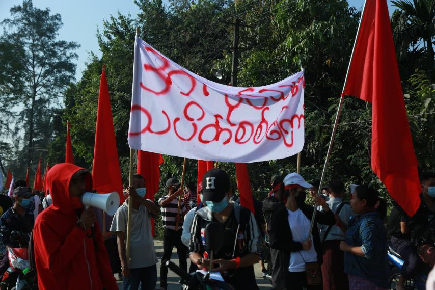 ရွှေပြည်သာက အလုပ်သမားသပိတ်စစ်ကြောင်း စတင်ထွက်ခွာ