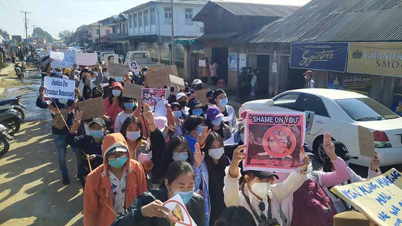 စစ်အာဏာရှင်အလိုမရှိကြောင်း ကျောက်မဲပြည်သူ ၁ သောင်းကျော် ဆန္ဒပြ