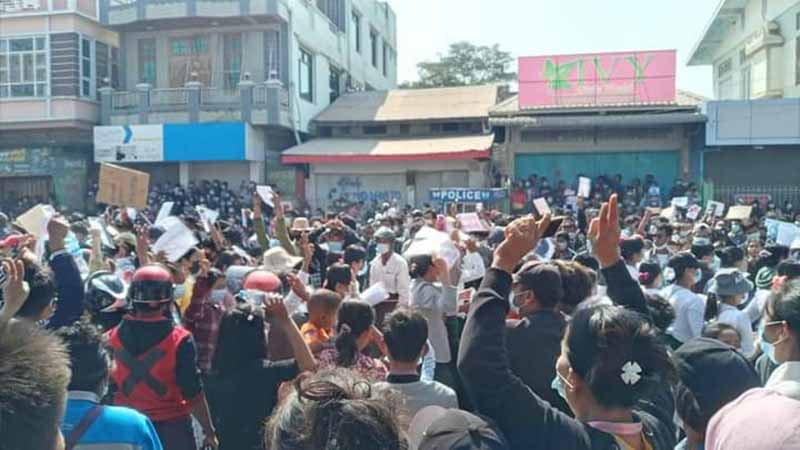 ဆန္ဒပြပွဲ သုံးရက်အတွင်း ပခုက္ကူတွင် ၄ ဦး ဖမ်းဆီးခံရ
