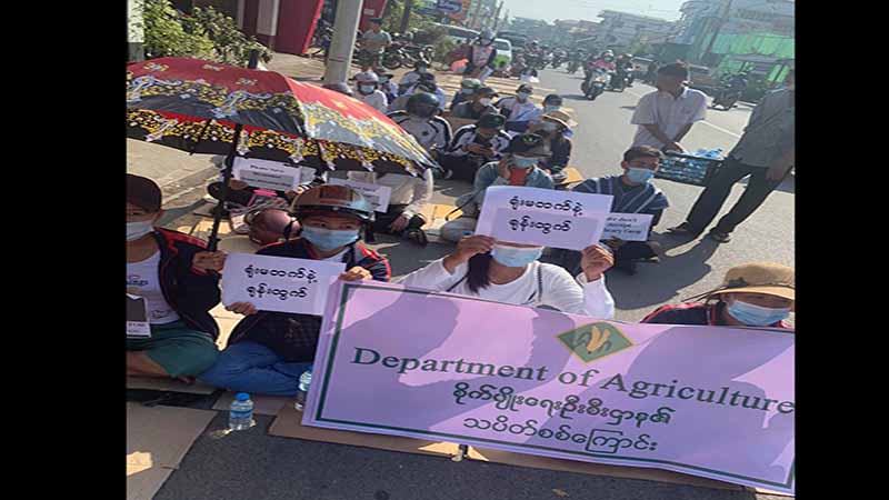 စစ်အာဏာရှင်အလိုမရှိကြောင်း ထားဝယ်မြို့ ထိုင်သပိတ် ဆန္ဒပြပွဲ မြင်ကွင်းများ