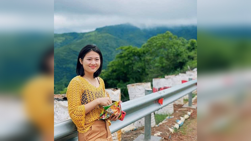 အမ်းမြို့တွင် စစ်အာဏာရှင်ဆန့်ကျင်ရေး ဆန္ဒပြခဲ့သည့် ချင်းကျောင်းသူကို ရဲက ဖမ်းဆီး