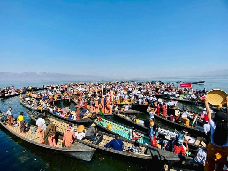 အာဏာသိမ်းစစ်အစိုးရအလိုမရှိကြောင်း အင်းလေး ရေပေါ်သပိတ် စတင်