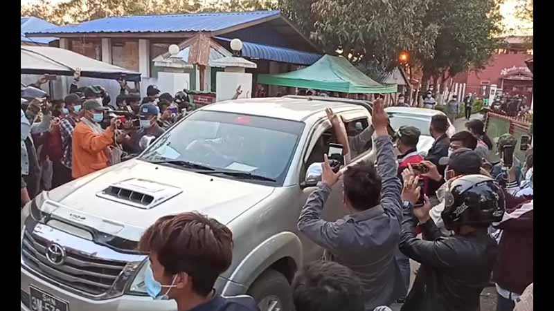 ဖမ်းဆီးခံရသည့် ဒီးမော့ဆိုက ဆန္ဒပြသူ ၇ ဦး လွိုင်ကော်အကျဉ်းထောင်မှ ပြန်လွတ်