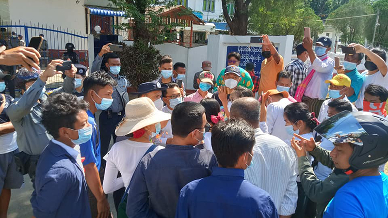 ပေါင်မြို့ဆန္ဒပြပွဲတွင် ပါဝင်မှုကြောင့် ဖမ်းဆီးခံရသူ ပြန်လွတ်