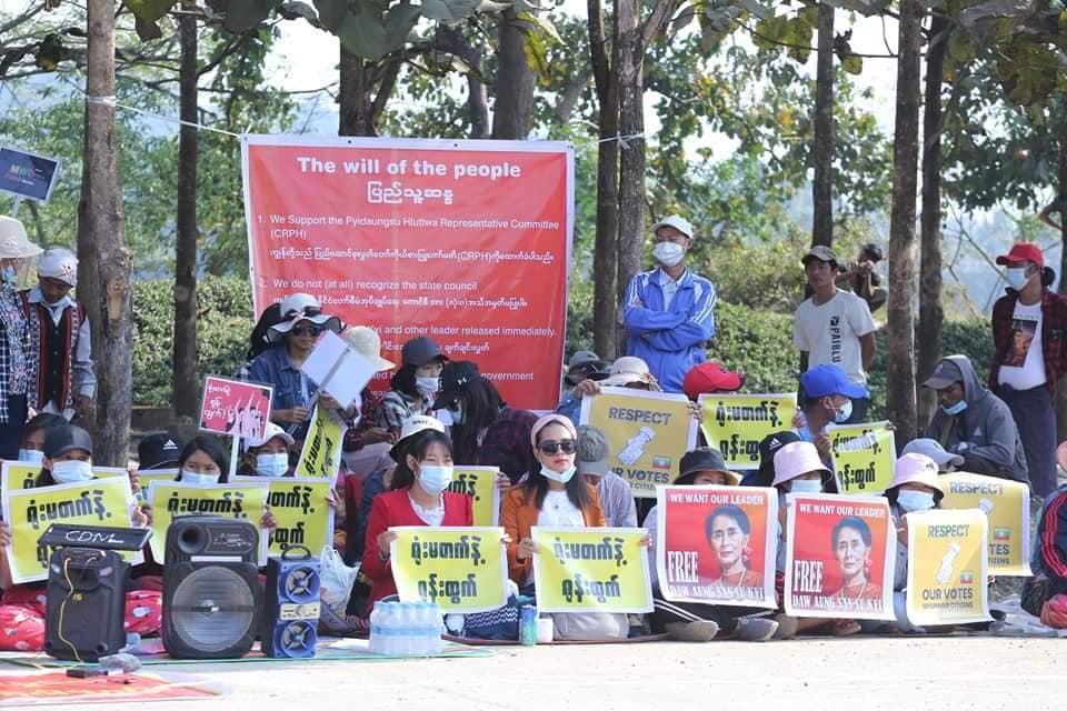 CDM တွင် မပါသေးသူများ ပါဝင်ကြရန် ခန္တီးဆန္ဒပြသူများ တောင်းဆို