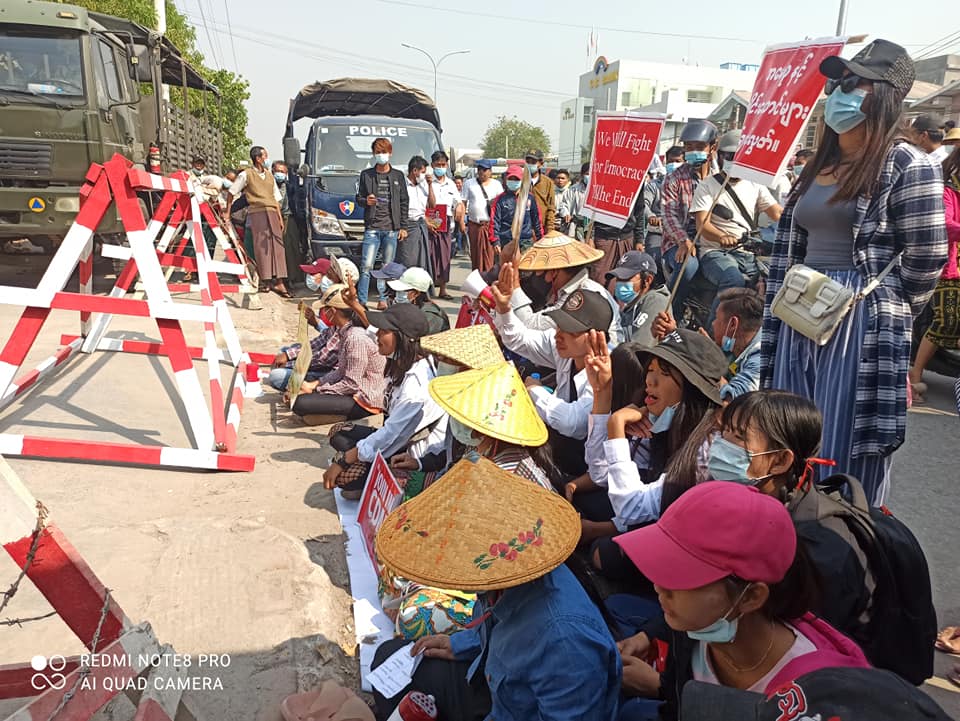 CDM တွင် မပါသေးသည့် ဌာနသုံးခုရှေ့ ရွှေဘိုဒေသခံသောင်းချီ ဆန္ဒပြ ဖိတ်ခေါ်