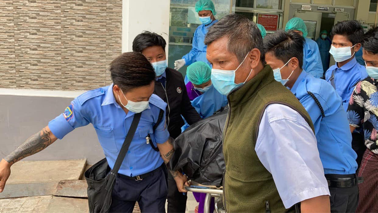 ဦးခေါင်းကို သေနတ်ကျည်ဆန် ထိမှန်ခဲ့သည့်      မမြသွဲ့သွဲ့ခိုင် ကွယ်လွန်