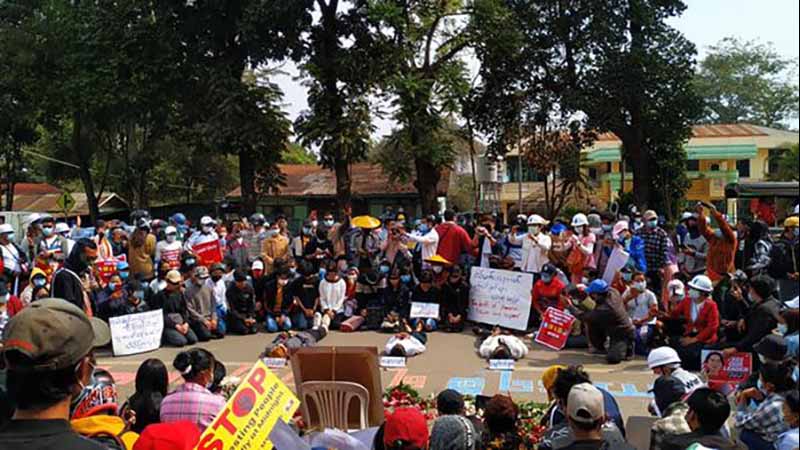 မမြသွဲ့သွဲ့ခိုင်အတွက် လားရှိုးပြည်သူများ အလေးပြုအခမ်းအနားလုပ်