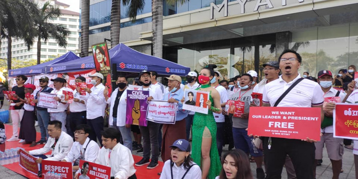 နာမည်ကြီး သရုပ်ဆောင် လူမင်းကို စစ်တပ်က အတင်းအကျပ် ဖမ်းဆီးခေါ်ဆောင်