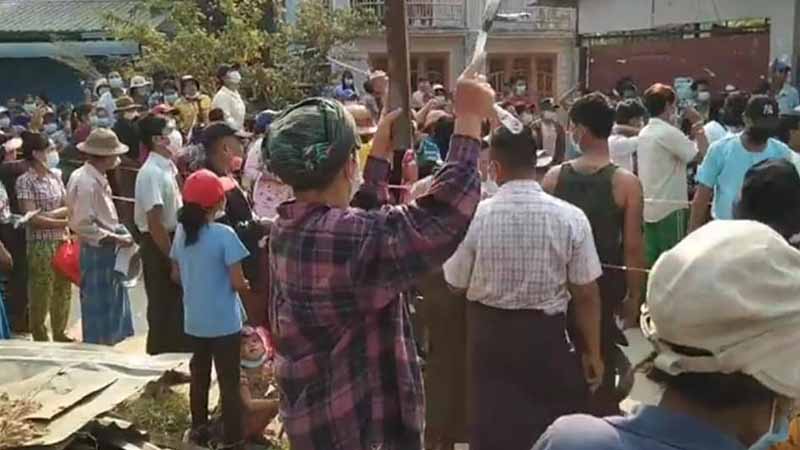 စစ်ကောင်စီခန့် ရပ်ကျေးအုပ်ချုပ်ရေးမှူးများ အလိုမရှိကြောင်း မင်္ဂလာဒုံတွင် ဆန္ဒပြ