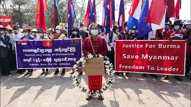 ဘားအံ Generation-Z က ကျဆုံးသူများအတွက် အောက်မေ့ဖွယ် ဆုတောင်းပွဲလုပ်