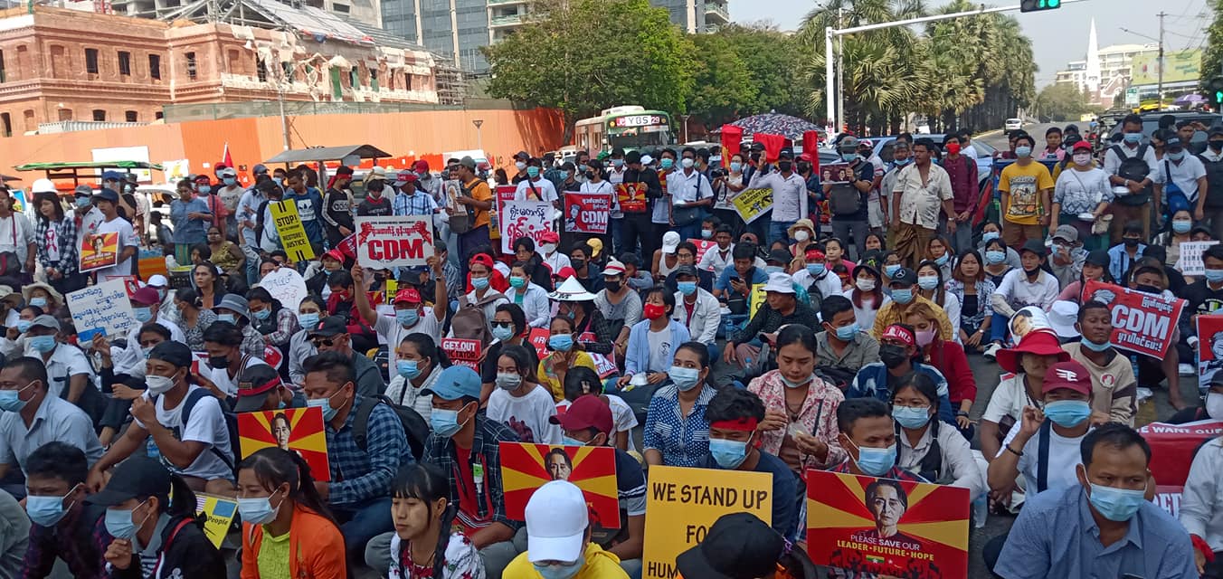ရန်ကုန်မြို့လယ်၌ စစ်အာဏာရှင်ဆန့်ကျင်ရေးလူထုလှုပ်ရှားမှု ဆက်လုပ်နေ