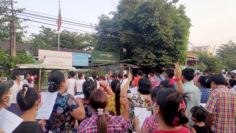 CRPH က ရပ်​/ကျေးအဆင့် ပြည်သူ့အုပ်ချုပ်​ရေးအဖွဲ့​များ ဖွဲ့စည်းချိန် အာဏာသိမ်း စစ်​ကောင်စီက အုပ်ချုပ်​ရေးမှူးအသစ်​များ ခန့်အပ်