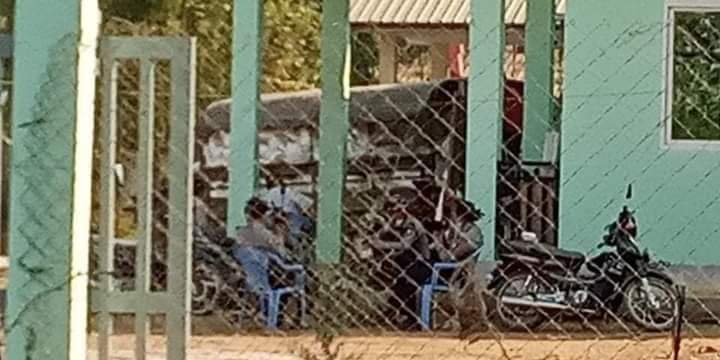 တောင်သာမြို့နယ် ရွေးကောက်ပွဲကော်မရှင်ရုံးကို စစ်တပ်ကလာရောက်ပြီး စာရွက်စာတမ်းများ ယူဆောင်သွား