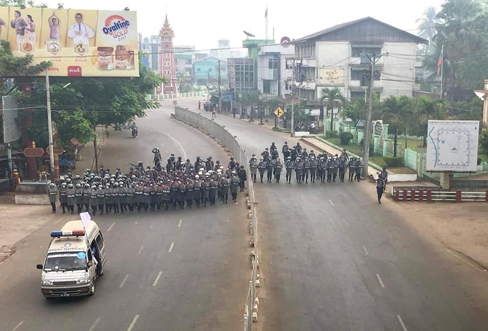 ပဲခူးသပိတ်စစ်ကြောင်းကို စစ်တပ်နှင့်ရဲတပ်ဖွဲ့က ပစ်ခတ်ဖြိုခွင်း၊ ဆန္ဒပြသူအချို့ ဖမ်းဆီးခံရ