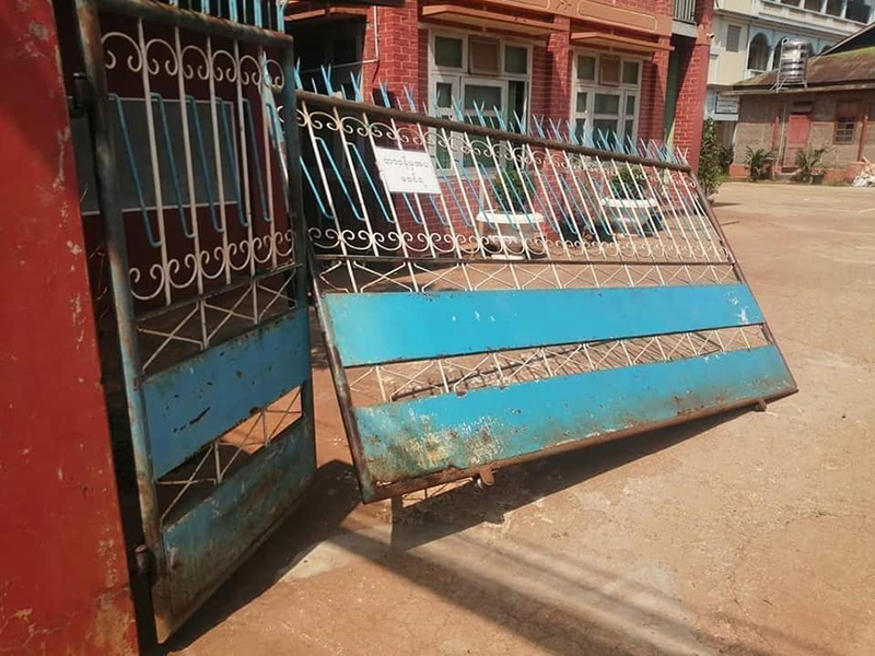 လားရှိုး နှစ်ခြင်းခရစ်ယာန်အသင်းခြံတံခါးကို စစ်ကောင်စီတပ်က ဖျက်ဆီးပြီး ဓမ္မဆရာများကို ဖမ်းဆီး