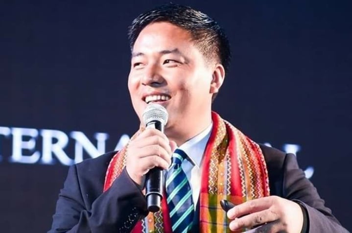 “သွေးတစ်စက်ကျတိုင်းဟာ မင်းအောင်လှိုင်နဲ့ သူ့အပေါင်းပါမှာတာဝန်ရှိတယ်”- ဒေါက်တာဆာဆာ