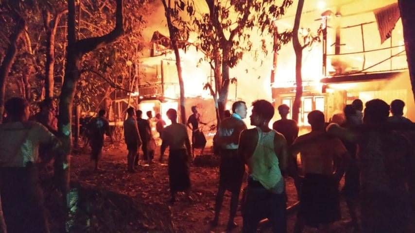 ကန်ကြီးထောင့်တွင် လူမနေသည့်အိမ် မီးလောင်မှုကြောင့် နေအိမ် ၂ လုံး ဆုံးရှုံး