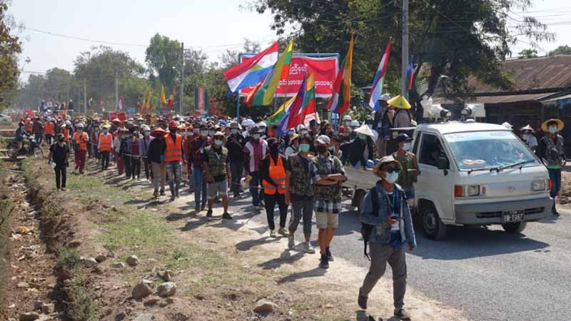 ကယားပြည်နယ် လွိုင်ကော်မြို့ အာဏာရှင်ဆန့်ကျင်ရေးဆန္ဒပြပုံရိပ်