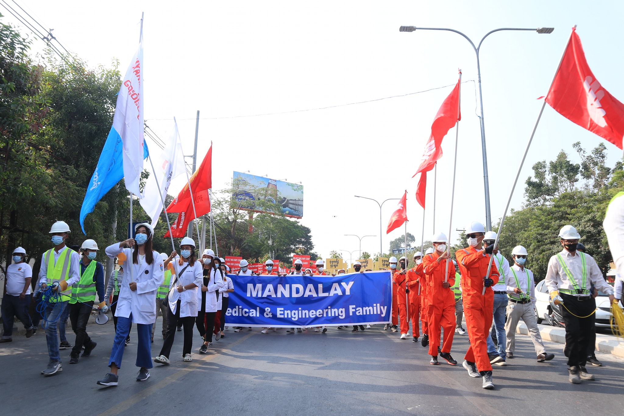 မန္တ​လေးတိုင်း Stay at Home မြို့နယ်​များက ဝန်ထမ်း​များ တာဝန်ပြန်ထမ်း​ရန် စာထုတ်