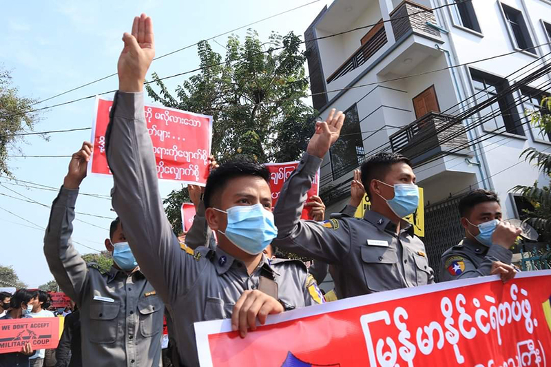 CDM လှုပ်ရှားမှုတွင်ပါဝင်သည့် ရဲတပ်ဖွဲ့ဝင် ၈၈၀ ကျော်ရှိလာ