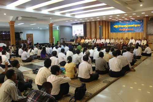 သက္ၾကီးနုိင္ငံေရး အက်ဥ္းသားမ်ားကုိ ဂါရ၀ျပု