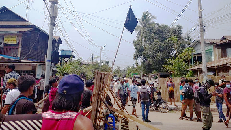 ပဲခူးမြို့ ပိတ်မိသပိတ်စစ်ကြောင်းကို စစ်တပ်နှင့်ရဲ ပစ်ခတ်ဖြိုခွင်း၊ ၁ ဦး သေဆုံးပြီး ၇ ဦး ဒဏ်ရာရ