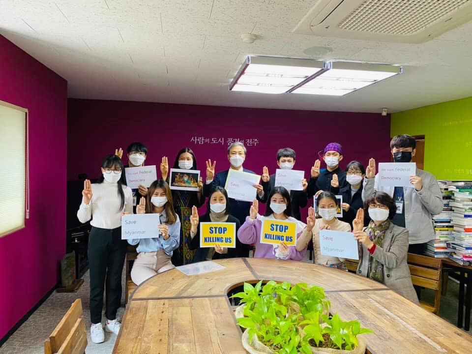 တောင်ကိုရီးယား Jeonju မြို့တော်ဝန်နှင့် မြန်မာကျောင်းသားများ မြန်မာ့အရေး တွေ့ဆုံဆွေးနွေး