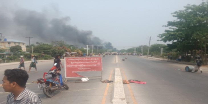 လှိုင်သာယာတွင် လမ်းပေါ်ဖမ်းခေါ်သူများကို ရဲမှ ငွေညှစ်၍ ပြန်လွှတ်ပေး