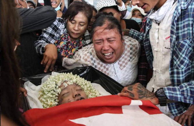 သာကေတတွင် စစ်တပ်က ပစ်သတ်ခဲ့သဖြင့်   ကျဆုံးသွားခဲ့ရသည့် ၁၅ နှစ်အရွယ် ကျောင်းသား             မောင်အောင်ကောင်းထက်၏ ဈာပန