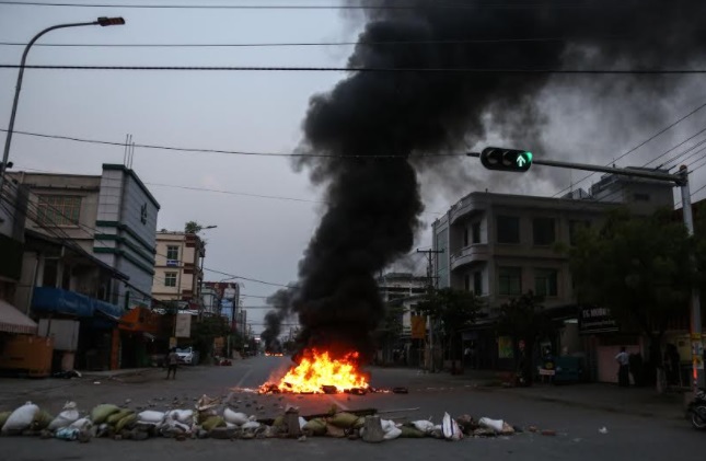 မန္တလေးမြို့ အောင်ပင်လယ်တွင် စစ်တပ်၏ ပစ်ခတ်မှုကြောင့် ပြည်သူ ၁ ဦးကျဆုံး၊  အများအပြား ဒဏ်ရာရ
