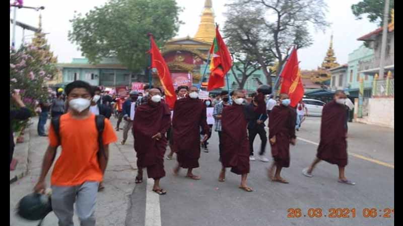 စစ်ကိုင်းမြို့၌ ဆရာတော်သံဃာတော်များနှင့် ကျောင်းသားပြည်သူများပူးပေါင်း ဆန္ဒပြ