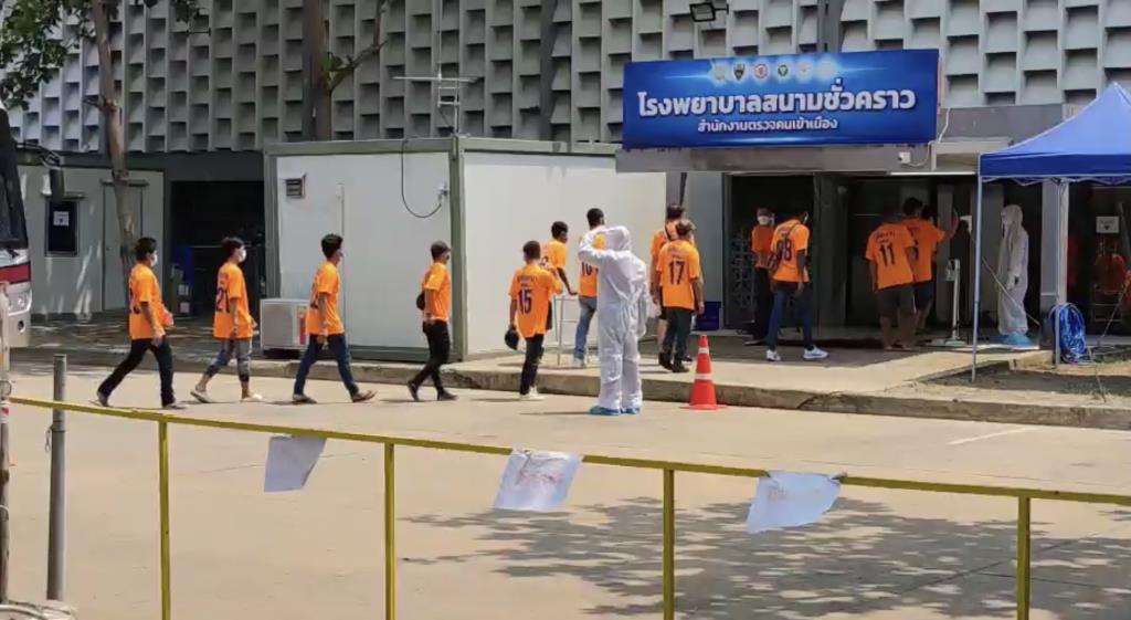ဘန်ကောက်တွင် ကိုဗစ်-၁၉ ကူးစက်ခံ ရွှေ့ပြောင်းလုပ်သားများအတွက် ယာယီ ဆေးရုံဆောက်