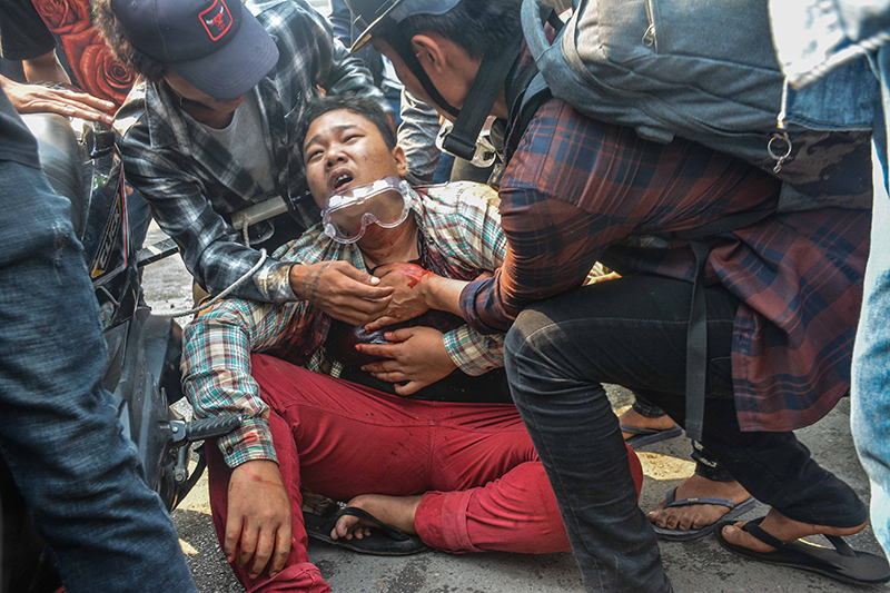 အောင်မြေသာစံမြို့နယ်သပိတ်စစ်ကြောင်းကို အကြမ်းဖက်အဖွဲ့က ကျည်အစစ်ဖြင့်ပစ်ခတ်