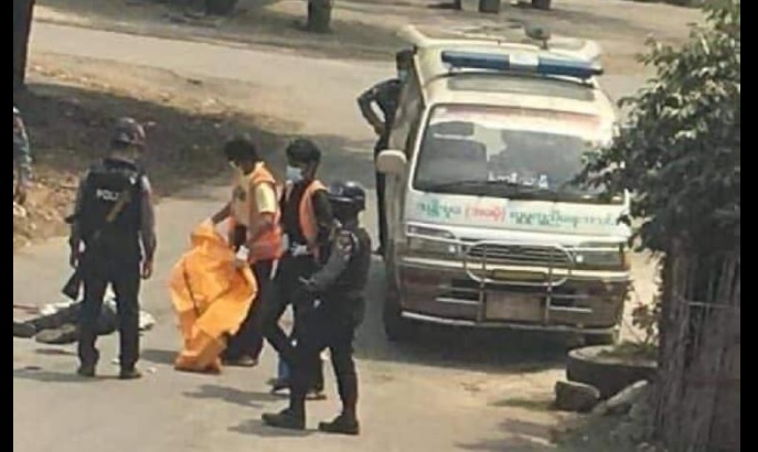 ပြင်ဦးလွင်မြို့၌ စစ်တပ်၏ အကြမ်းဖက်ပစ်ခတ်မှုကြောင့် ပြည်သူ  ၅ ဦးထက်မနည်းကျဆုံး
