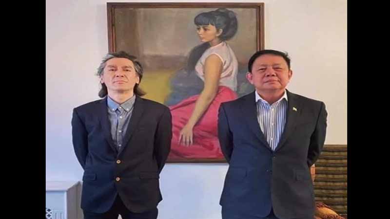 မိခင်နှင့်ဖုန်းပြောခွင့်ရရန် အတိုင်ပင်ခံပုဂ္ဂိုလ် ဒေါ်အောင်ဆန်းစုကြည်၏ သားငယ်တောင်းဆို