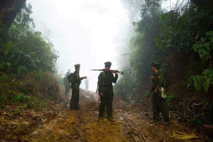 ကေအိုင်အေနှင့် အကြမ်းဖက်အာဏာသိမ်းစစ်အုပ်စု တိုက်ပွဲပြင်းထန်၊ လေယာဉ်ဖြင့် ဗုံးကြဲ