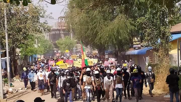 မုံရွာတွင် ယနေ့နံနက် စစ်တပ်၏ ပစ်ခတ်မှုကြောင့် ပြည်သူ ၂ ဦးထက်မနည်းကျဆုံး