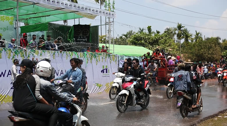 အကြမ်းဖက်အဖွဲ့လက်အောက်တွင် သင်္ကြန်မလုပ်ရန် မော်လမြိုင်လူငယ်များ တောင်းဆို