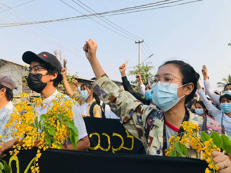 မန္တလေးက ပူးပေါင်းသပိတ်စစ်ကြောင်းများ ပိတောက်သပိတ်ပြုလုပ် ချီတက်