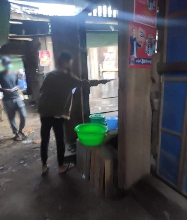 စစ်အုပ်စု၏သင်္ကြန်ပွဲတွင် မပါဝင်ကြရန် ပုသိမ်လူငယ်များက လက်ကမ်းစာစောင်လိုက်ဝေနှိုးဆော်